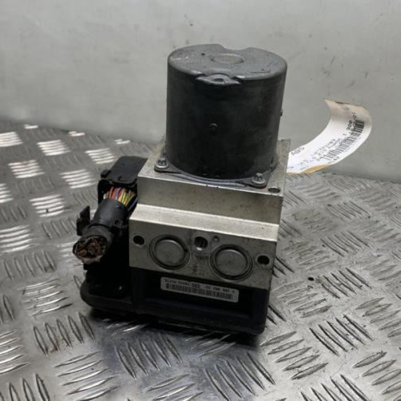 Bloc ABS (freins anti-blocage) MERCEDES CLASSE CLS 219 Photo n°3