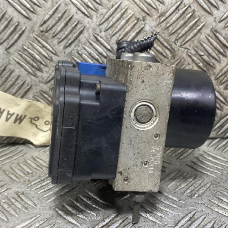 Bloc ABS (freins anti-blocage) RENAULT TWINGO 2 Photo n°3