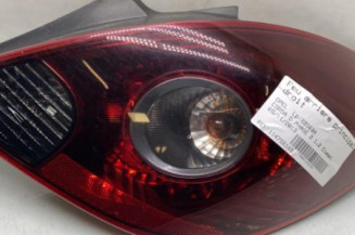 Feu arriere principal droit (feux) OPEL CORSA D Photo n°1