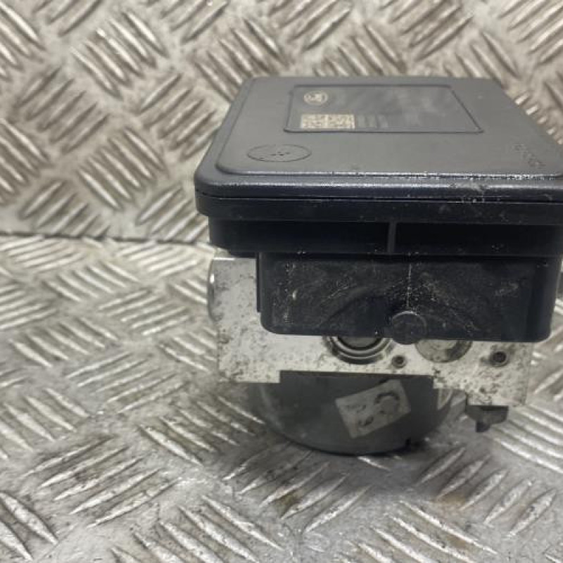 Bloc ABS (freins anti-blocage) FORD FIESTA 6 Photo n°4