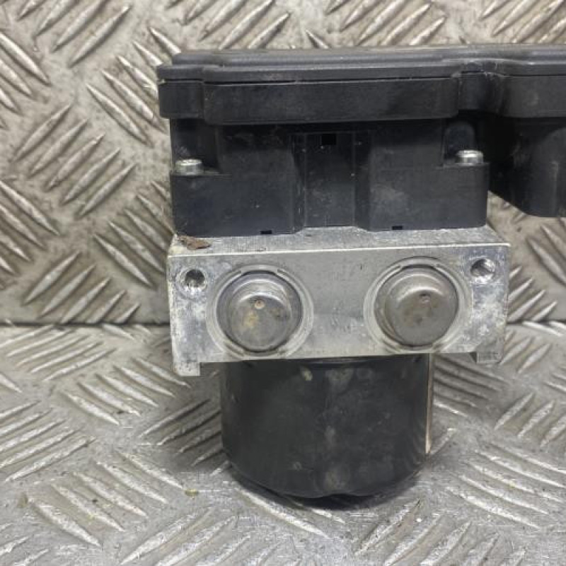 Bloc ABS (freins anti-blocage) RENAULT MEGANE 3 Photo n°3