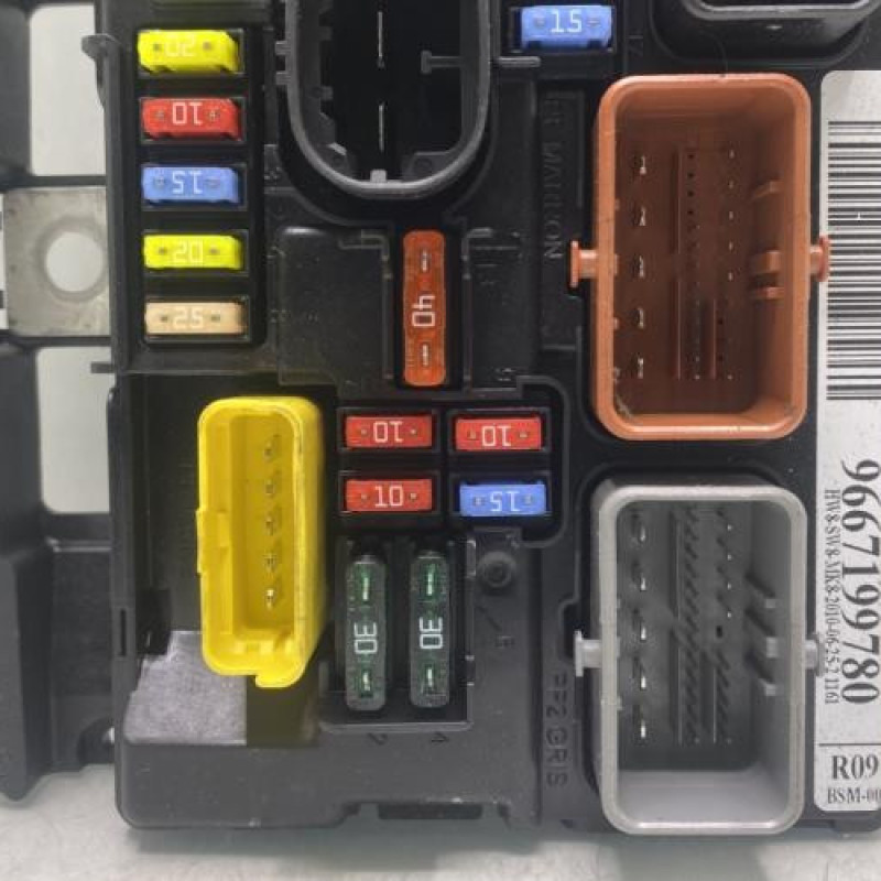 Boitier servitude moteur (BSM) PEUGEOT 207 Photo n°1