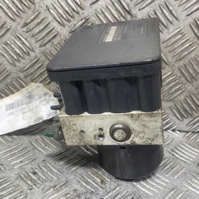 Bloc ABS (freins anti-blocage) PEUGEOT 207 Photo n°3