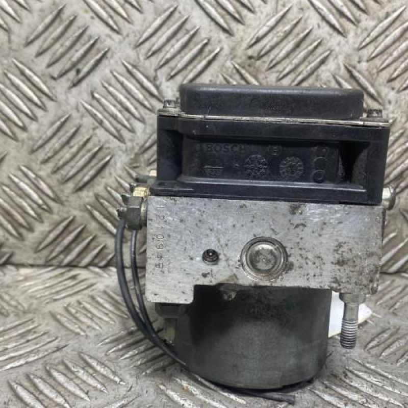 Bloc ABS (freins anti-blocage) NISSAN MICRA 3 Photo n°1