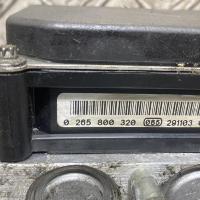 Bloc ABS (freins anti-blocage) NISSAN MICRA 3 Photo n°4