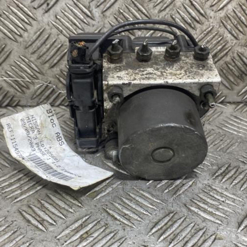 Bloc ABS (freins anti-blocage) NISSAN MICRA 3 Photo n°7