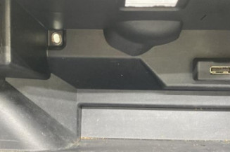 Boite a gants AUDI A1 1