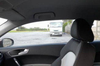 Boite a gants AUDI A1 1