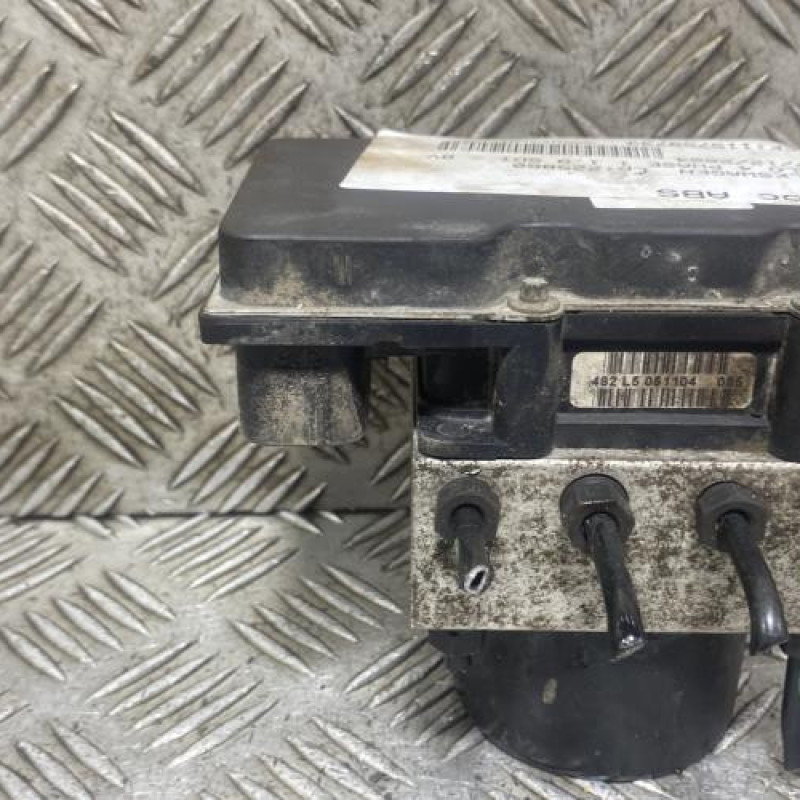 Bloc ABS (freins anti-blocage) VOLKSWAGEN POLO 4 Photo n°4