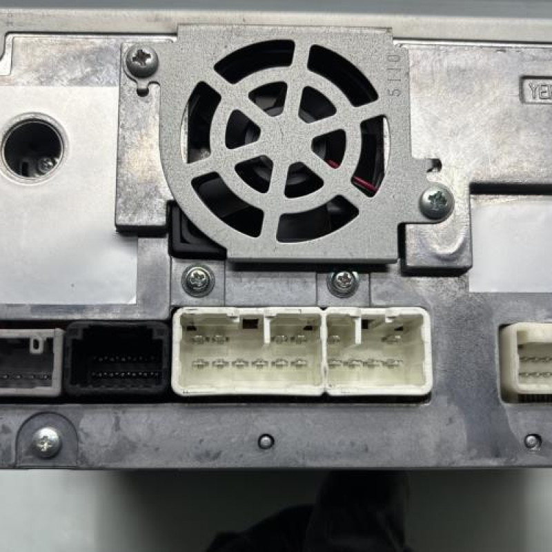 Autoradio d'origine TOYOTA AVENSIS 2 Photo n°3