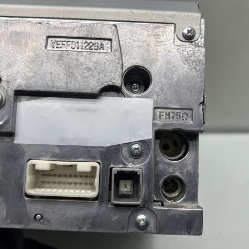 Autoradio d'origine TOYOTA AVENSIS 2 Photo n°4