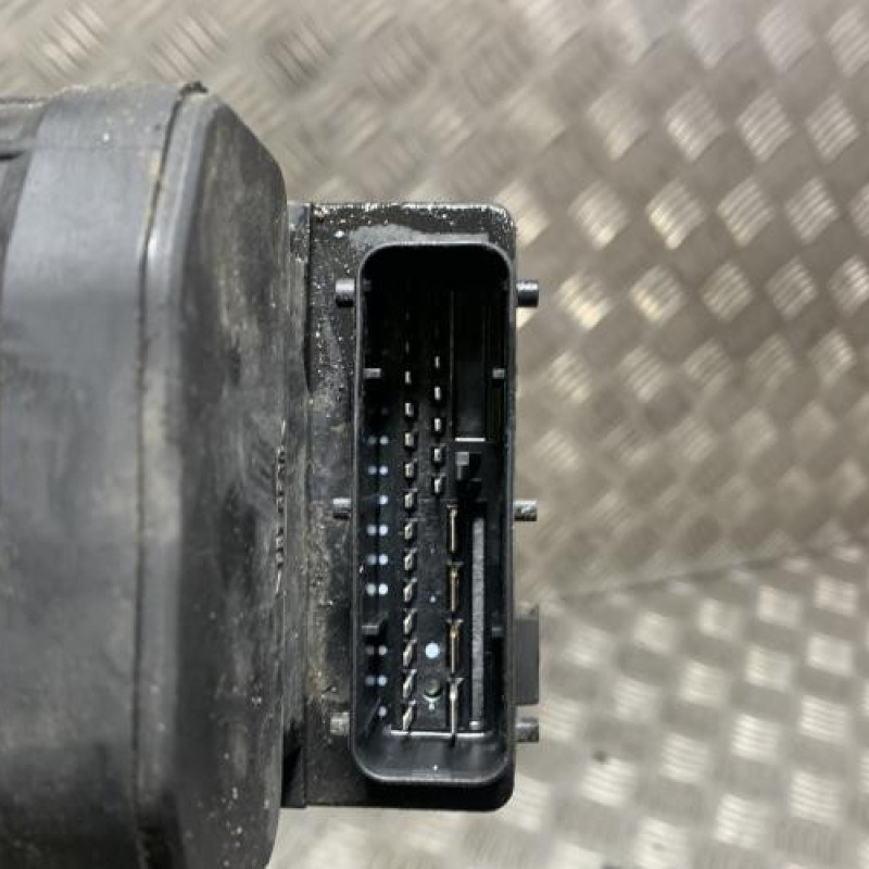 Bloc ABS (freins anti-blocage) RENAULT CLIO 2 Photo n°6