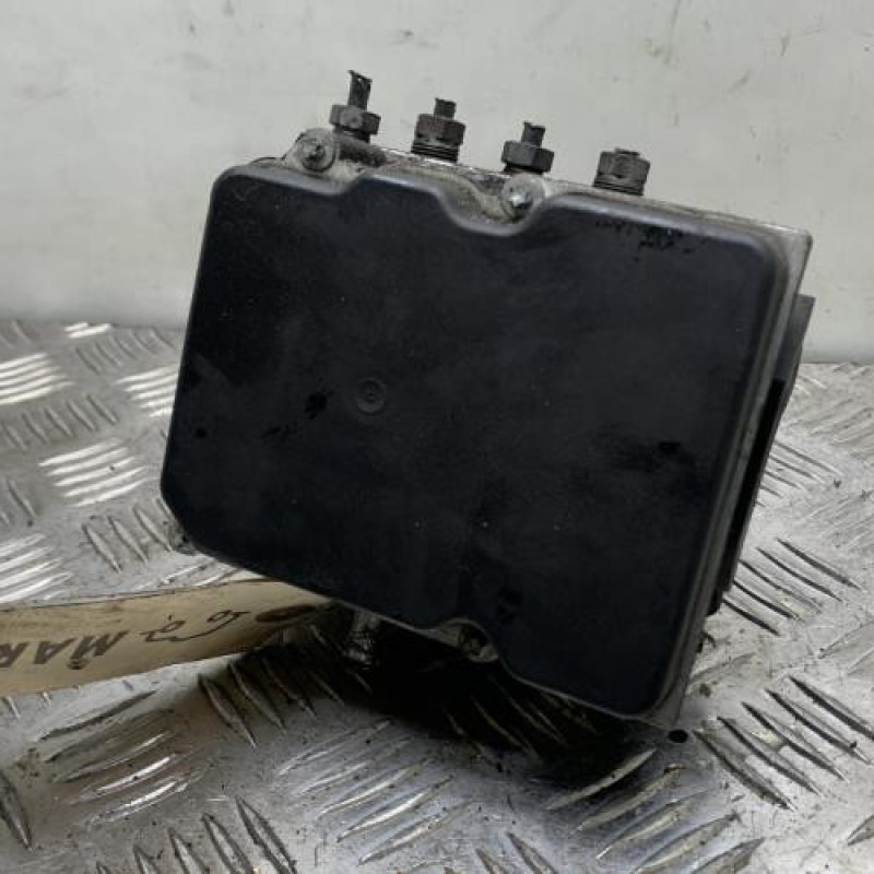 Bloc ABS (freins anti-blocage) RENAULT MASTER 3 Photo n°1