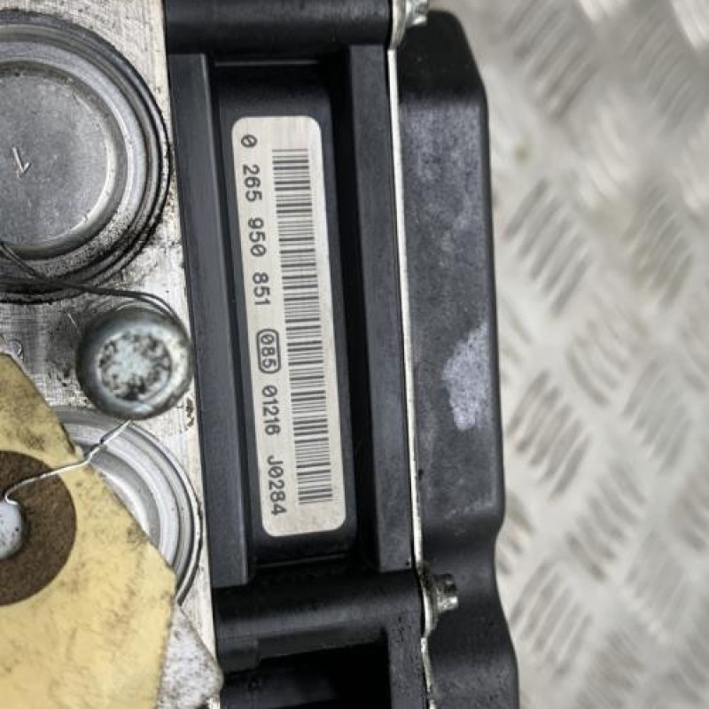 Bloc ABS (freins anti-blocage) RENAULT MASTER 3 Photo n°5