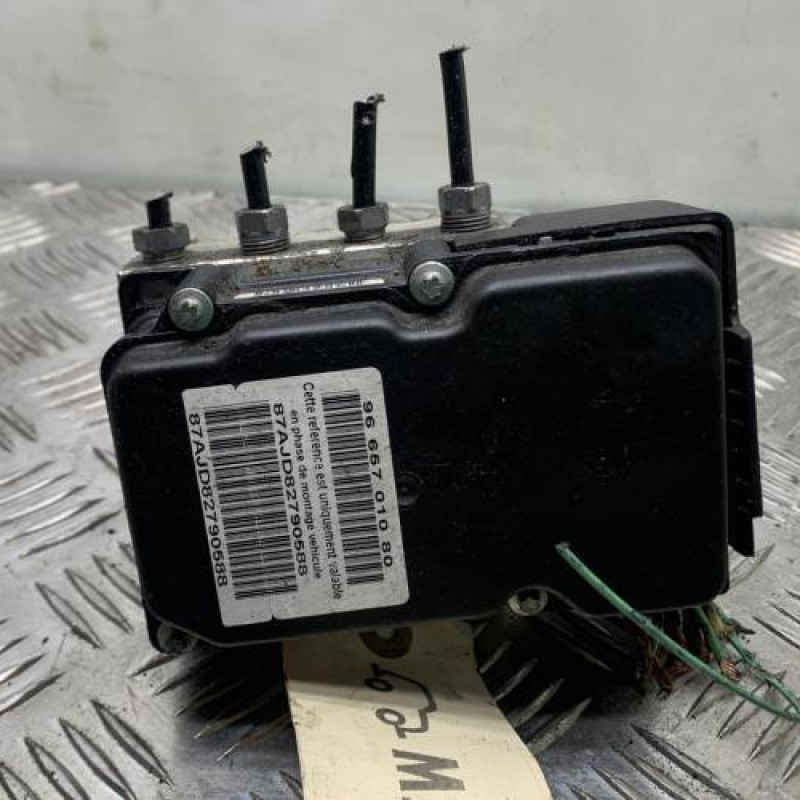 Bloc ABS (freins anti-blocage) PEUGEOT PARTNER 2 Photo n°1