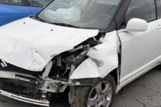 Moteur SUZUKI SWIFT 3 Photo n°1