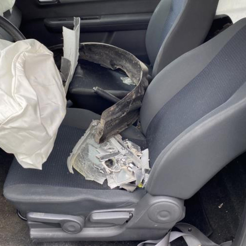 Moteur SUZUKI SWIFT 3 Photo n°10