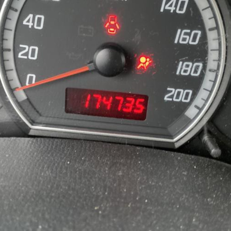 Moteur SUZUKI SWIFT 3 Photo n°18