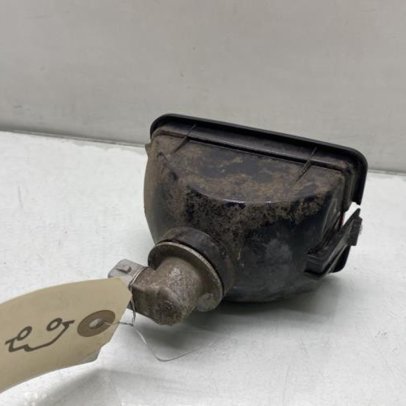 Anti brouillard arriere gauche VOLKSWAGEN TRANSPORTER 4 Photo n°2