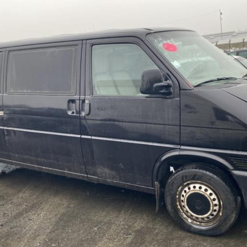 Anti brouillard arriere gauche VOLKSWAGEN TRANSPORTER 4 Photo n°11