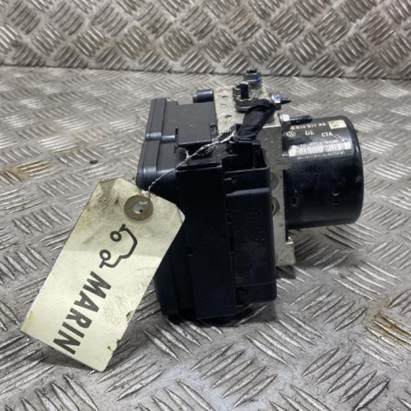 Bloc ABS (freins anti-blocage) VOLKSWAGEN SCIROCCO 3 Photo n°1