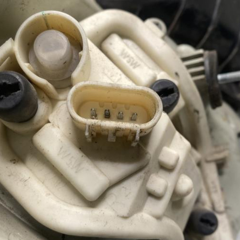 Feu arriere principal droit (feux) OPEL ASTRA J Photo n°3