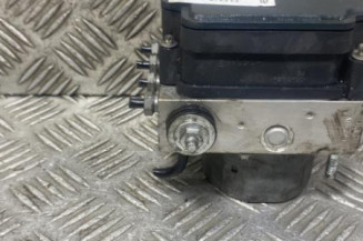 Bloc ABS (freins anti-blocage) MERCEDES CLASSE A 176