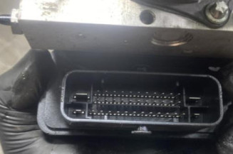 Bloc ABS (freins anti-blocage) MERCEDES CLASSE A 176