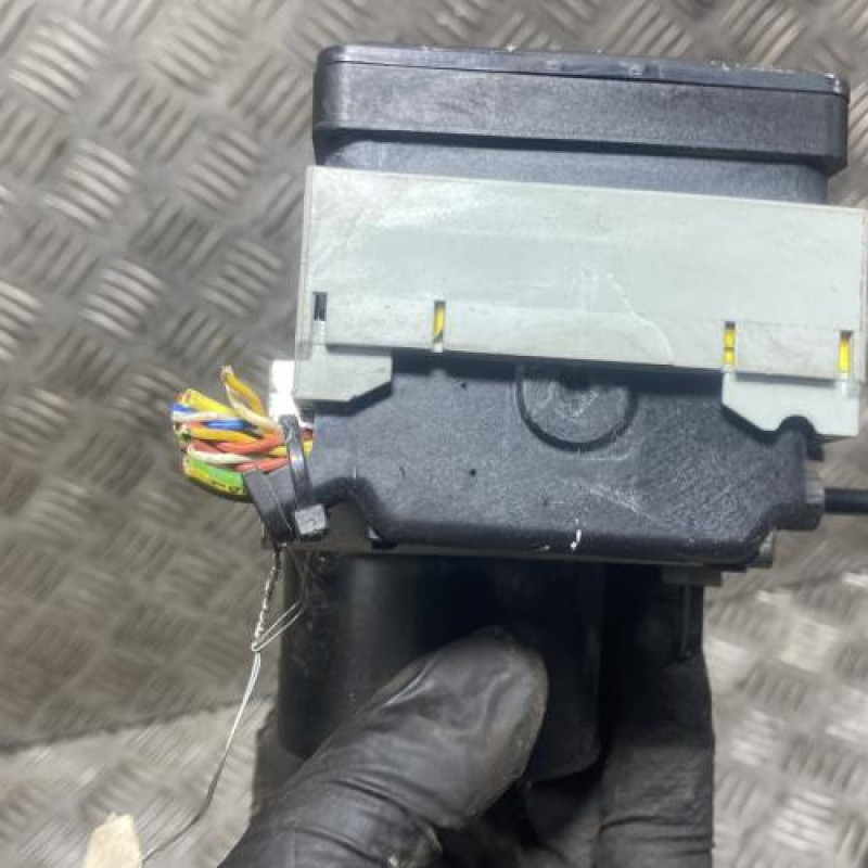 Bloc ABS (freins anti-blocage) PEUGEOT 206+ Photo n°4