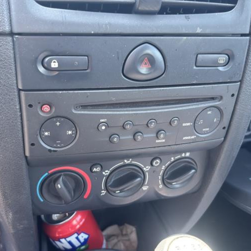 Autoradio d'origine RENAULT CLIO 2 CAMPUS Photo n°20