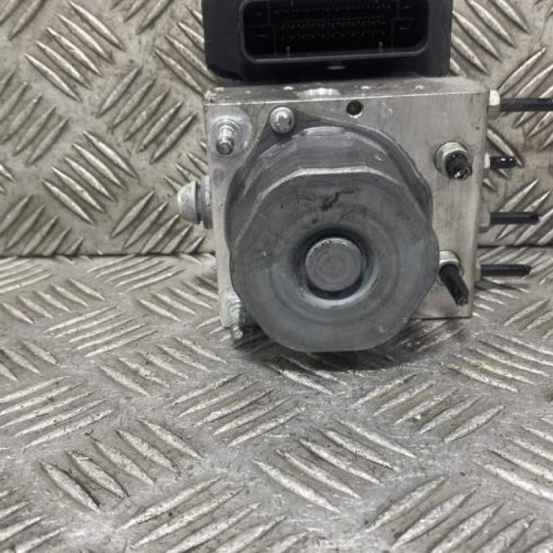 Bloc ABS (freins anti-blocage) OPEL CORSA E Photo n°5