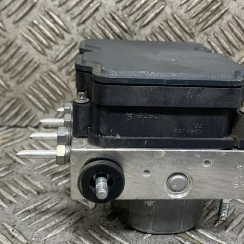 Bloc ABS (freins anti-blocage) RENAULT CAPTUR 1 Photo n°3