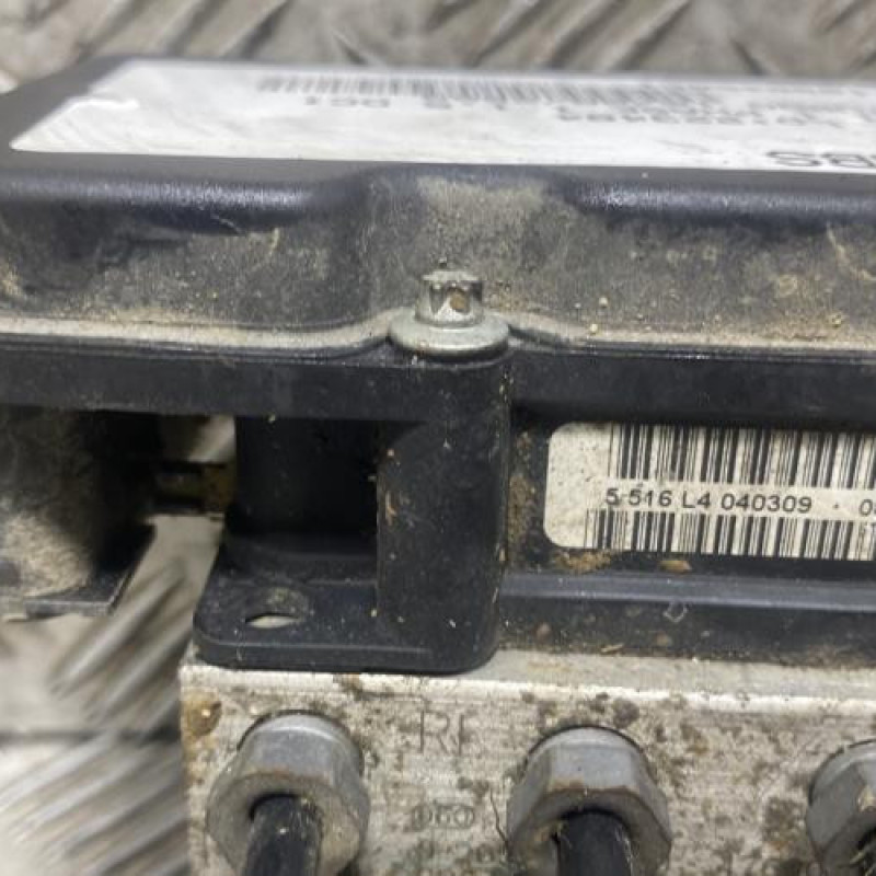 Bloc ABS (freins anti-blocage) NISSAN QASHQAI 1 Photo n°5