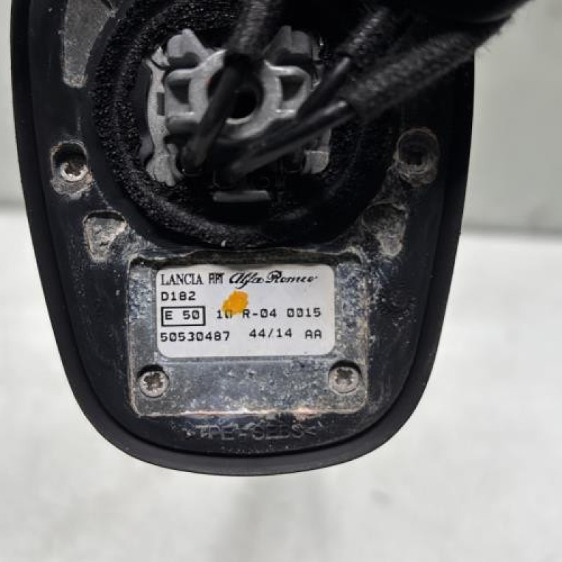 Antenne ALFA ROMEO GIULIETTA 2 Photo n°3