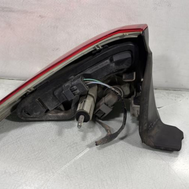 Feu arriere principal droit (feux) RENAULT LAGUNA 3 Photo n°3