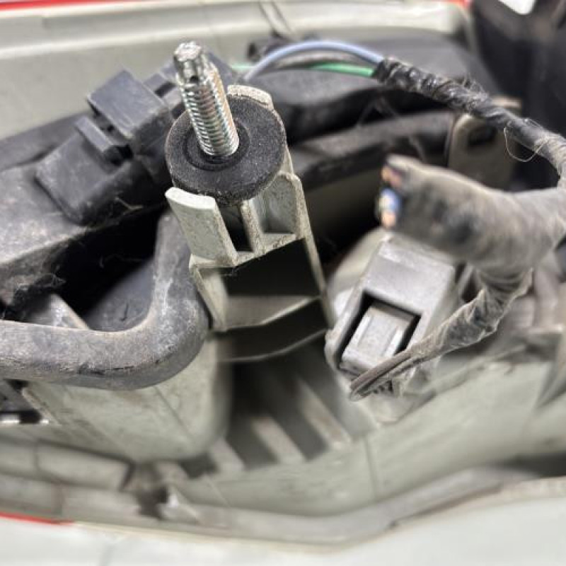 Feu arriere principal droit (feux) RENAULT LAGUNA 3 Photo n°6