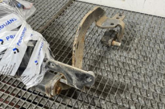 Attelage (boule de remorquage) PEUGEOT 5008 1