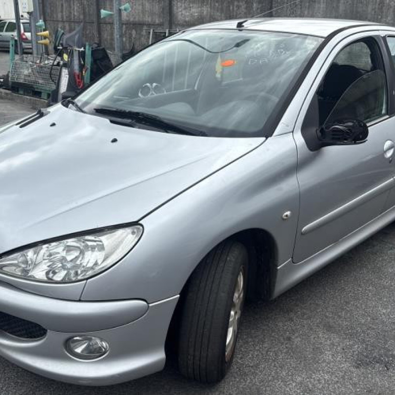 Bloc ABS (freins anti-blocage) PEUGEOT 206 Photo n°5