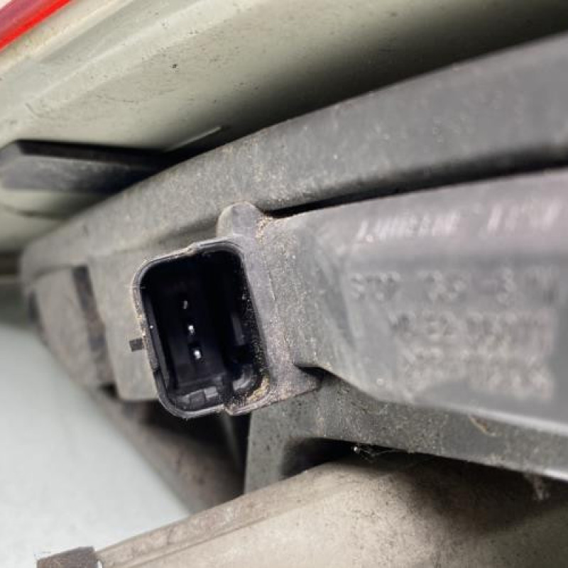 Feu arriere principal droit (feux) RENAULT LAGUNA 3 Photo n°3