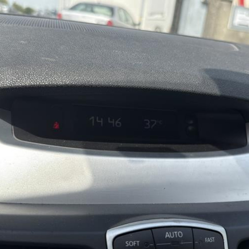 Feu arriere principal droit (feux) RENAULT LAGUNA 3 Photo n°20