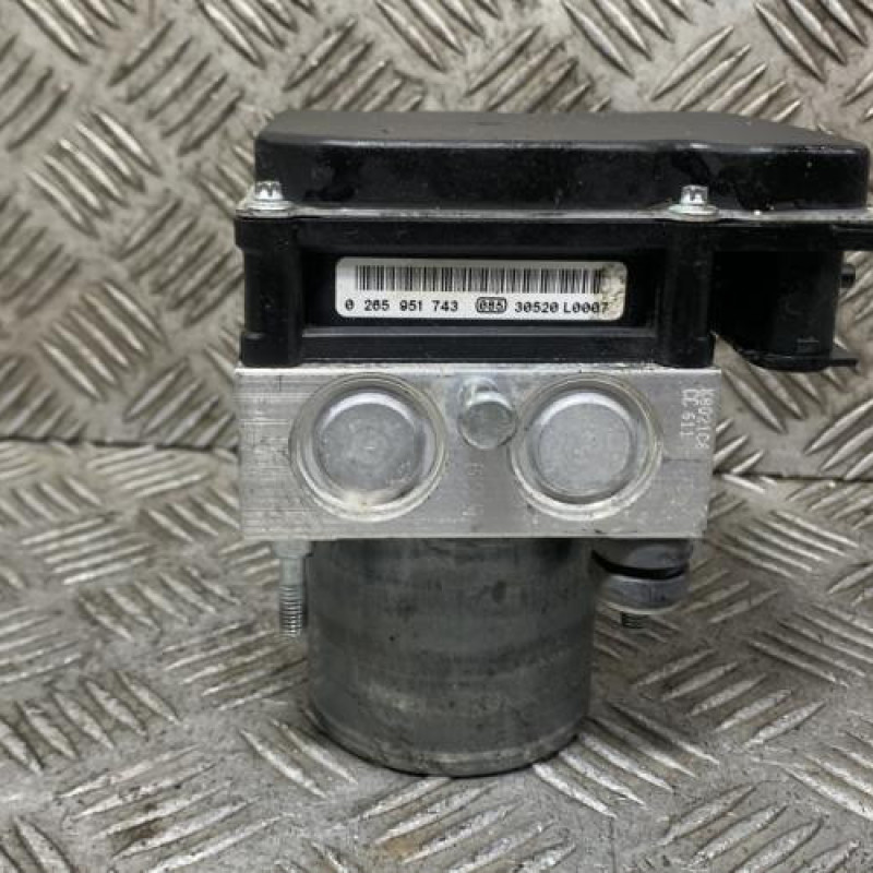 Bloc ABS (freins anti-blocage) NISSAN QASHQAI 1 Photo n°5