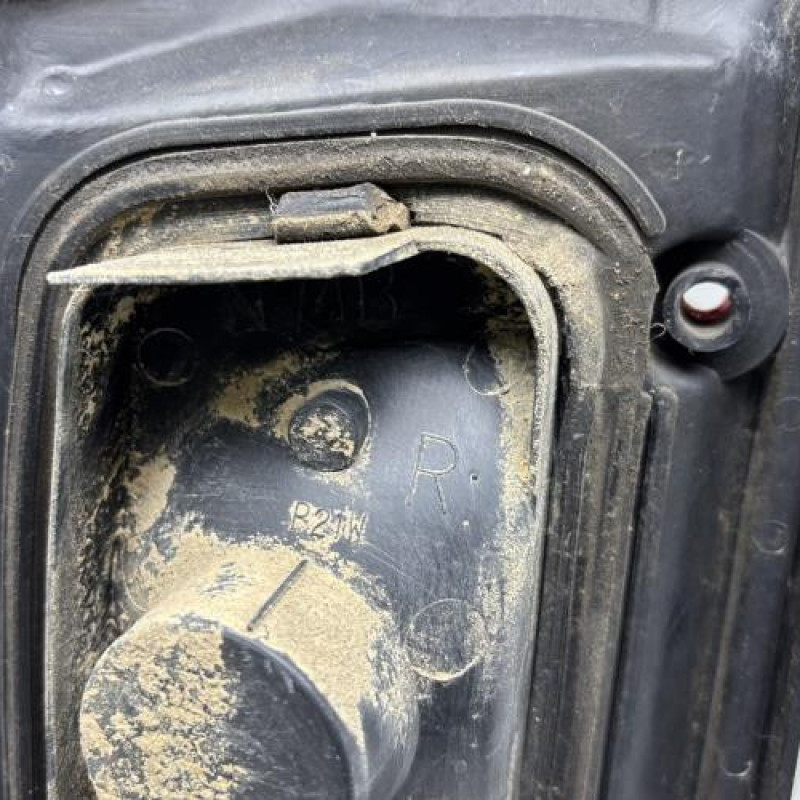 Feu arriere principal droit (feux) NISSAN PATROL 1 Photo n°4