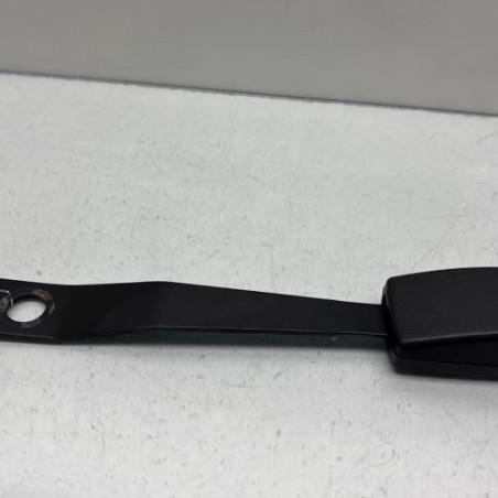 Attache ceinture avant droit TOYOTA YARIS 1 Photo n°1