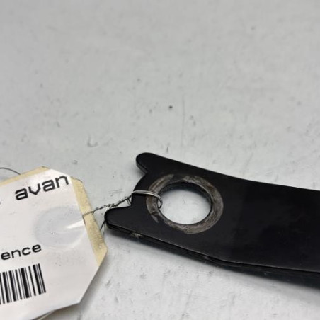 Attache ceinture avant gauche TOYOTA YARIS 1