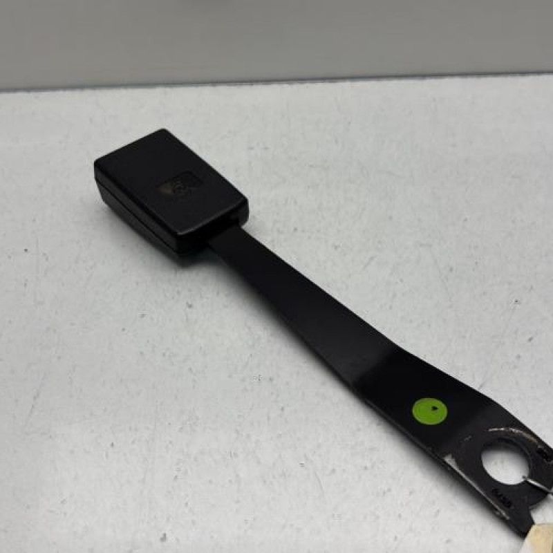 Attache ceinture avant gauche TOYOTA YARIS 1 Photo n°5