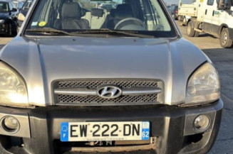 Attache ceinture arriere gauche HYUNDAI TUCSON 1