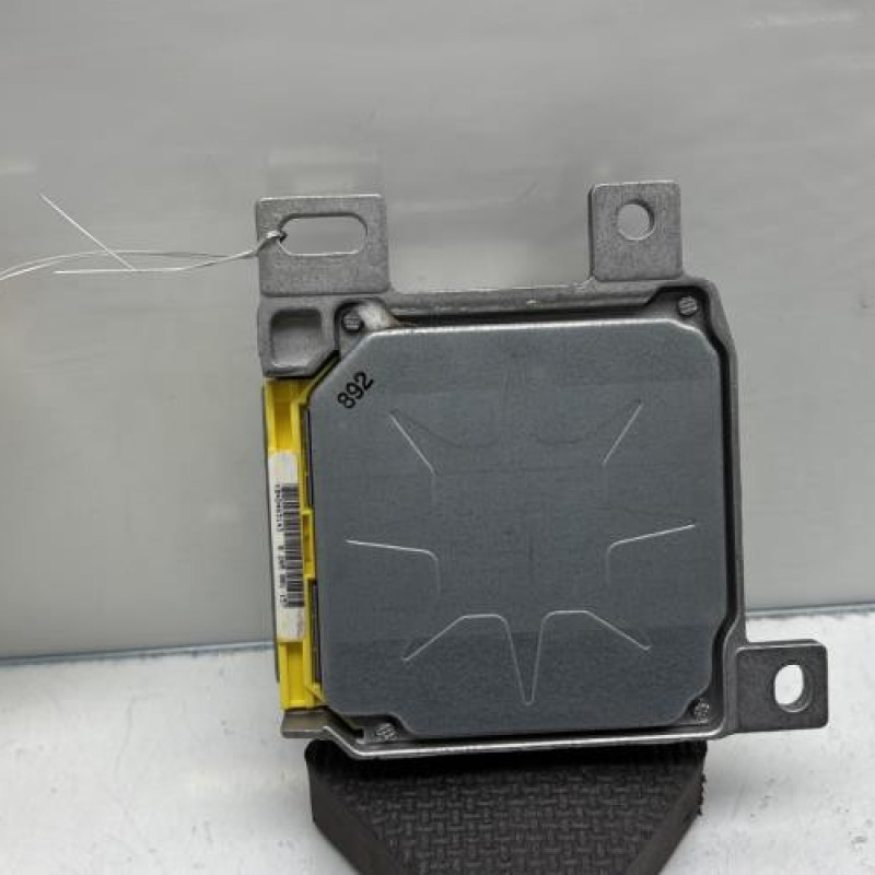 Boitier air bag RENAULT CLIO 2 Photo n°4