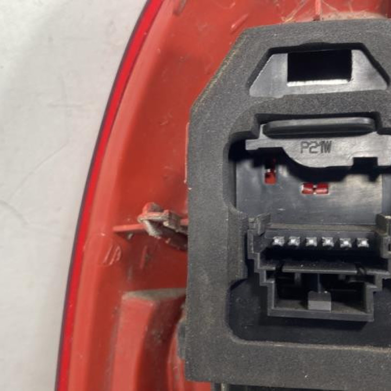 Feu arriere principal droit (feux) RENAULT CLIO 2 Photo n°4