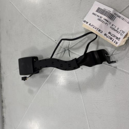 Attache ceinture avant gauche VOLKSWAGEN GOLF 5