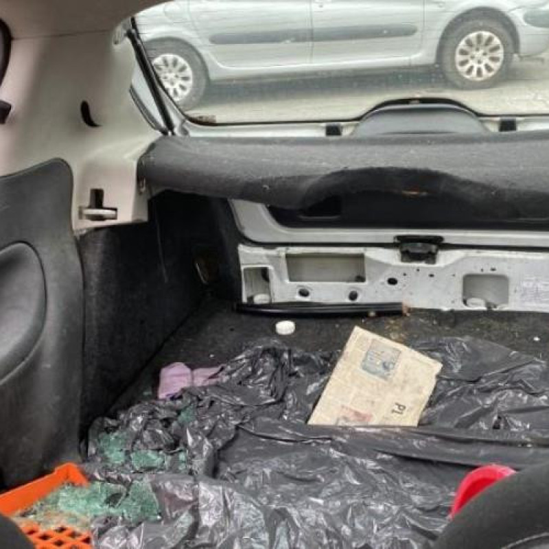 Boitier air bag PEUGEOT 206 Photo n°13